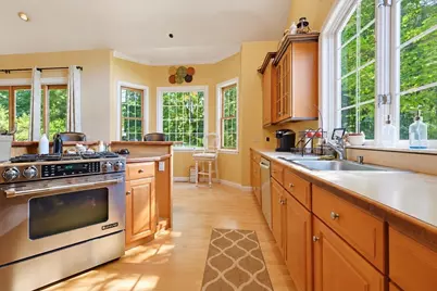 39 Cordaville Rd, Ashland, MA 01721 - Photo 5