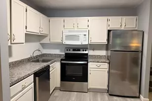 491 W Central St, Franklin, MA 02038 - Photo 3