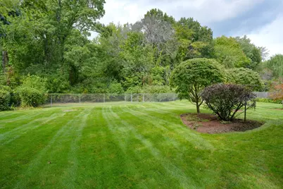 14 Fred St, Burlington, MA 01803 - Photo 3