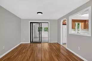14 Fred St, Burlington, MA 01803 - Photo 11