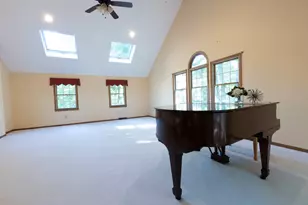 4 Mead Cir, Lexington, MA 02420 - Photo 11