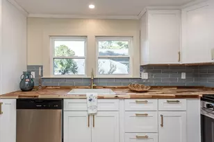 13 Datewood St, Wareham, MA 02571 - Photo 17