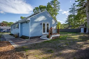 13 Datewood St, Wareham, MA 02571 - Photo 5