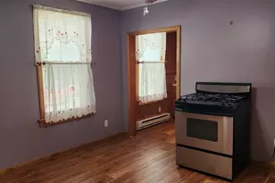 37 Barclay St, Lowell, MA 01851 - Photo 11