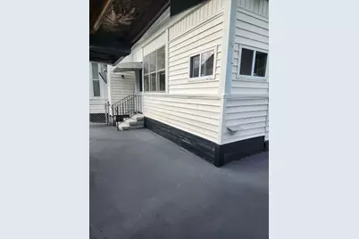 37 Barclay  Street, Lowell, MA 01851 - Photo 11
