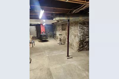 37 Barclay  Street, Lowell, MA 01851 - Photo 35