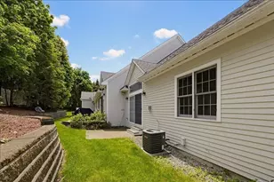 10 Charnstaff Ln, Billerica, MA 01821 - Photo 37