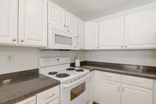 30 Franklin St, Malden, MA 02148 - Photo 9