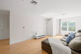 30 Franklin St, Malden, MA 02148 - Photo 1