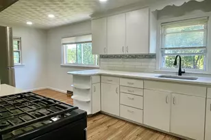 3B Tufts Ln, Billerica, MA 01821 - Photo 3