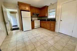 42 Henshaw St, Newton, MA 02465 - Photo 3