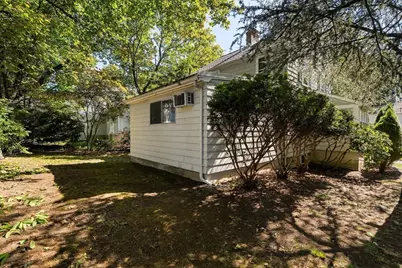 51 Iroquois Road, Arlington, MA 02476 - Photo 27