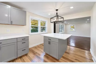 430 W Britannia St, Taunton, MA 02780 - Photo 7