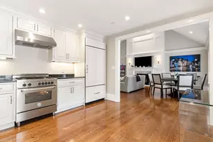 31 Mt Vernon St, Boston, MA 02108 - Photo 9