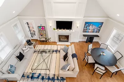 31 Mount Vernon St #4, Boston, MA 02108 - Photo 1