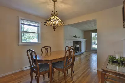 136 Sherwood Dr S, Marlborough, MA 01752 - Photo 5