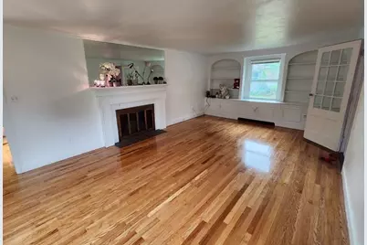 203 Burncoat St, Worcester, MA 01606 - Photo 9
