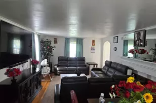 203 Burncoat St, Worcester, MA 01606 - Photo 7