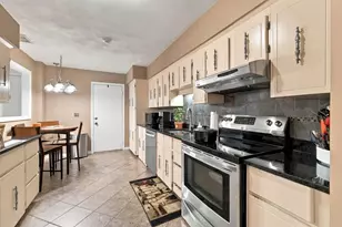2 Rainbow Pond Dr, Walpole, MA 02081 - Photo 7