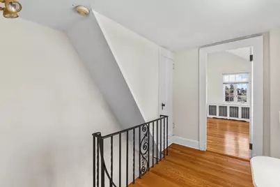 1646 Centre St, Boston, MA 02132 - Photo 15