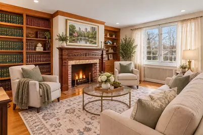 1646 Centre St, Boston, MA 02132 - Photo 7
