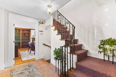 1646 Centre St, Boston, MA 02132 - Photo 13