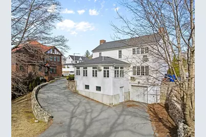 1646 Centre St, Boston, MA 02132 - Photo 25
