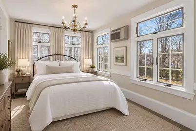 1646 Centre St, Boston, MA 02132 - Photo 11