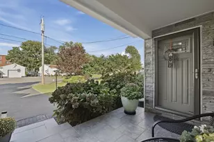 155 Friendship St, Fall River, MA 02724 - Photo 5