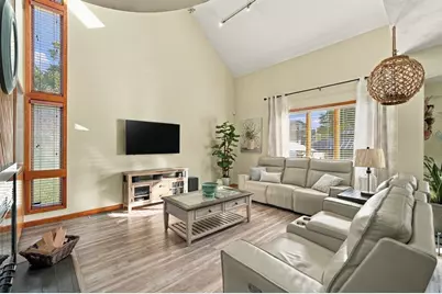 155 Friendship St, Fall River, MA 02724 - Photo 15