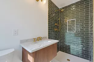 7 Hamilton St, Framingham, MA 01701 - Photo 9
