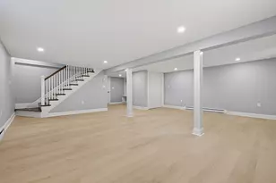 7 Hamilton St, Framingham, MA 01701 - Photo 15