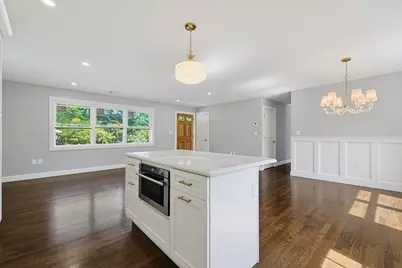 7 Hamilton St, Framingham, MA 01701 - Photo 5