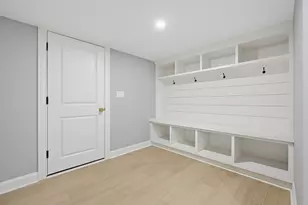 7 Hamilton St, Framingham, MA 01701 - Photo 17