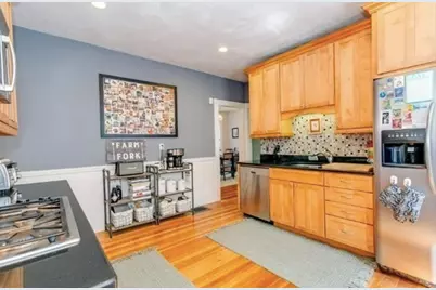 27 King St #1, Boston, MA 02122 - Photo 5