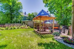 27 King St, Boston, MA 02122 - Photo 11