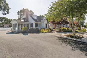 67 Ellsworth Dr, Falmouth, MA 02536 - Photo 3