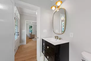 53 Hodge Rd, Arlington, MA 02474 - Photo 17