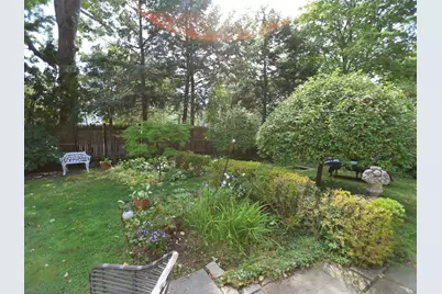 112 Russell St, Worcester, MA 01609 - Photo 33