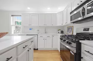 194 E St, Boston, MA 02127 - Photo 3