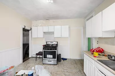 374 Geneva Ave, Boston, MA 02122 - Photo 13