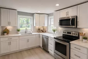 67 Mulberry St, Attleboro, MA 02703 - Photo 5