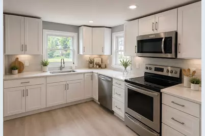 67 Mulberry St, Attleboro, MA 02703 - Photo 5