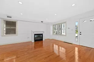 61 Baxter St, Boston, MA 02127 - Photo 3