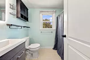6 Clifton Ave, Saugus, MA 01906 - Photo 17