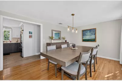 68 Metacomet Ave, Taunton, MA 02718 - Photo 9