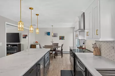 68 Metacomet Ave, Taunton, MA 02718 - Photo 7