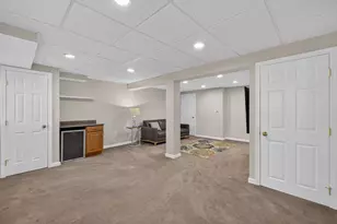 68 Metacomet Ave, Taunton, MA 02718 - Photo 27