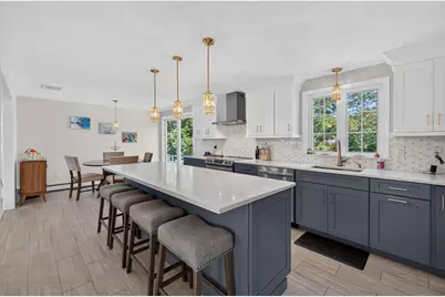 68 Metacomet Ave, Taunton, MA 02718 - Photo 5