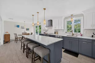 68 Metacomet Ave, Taunton, MA 02718 - Photo 5
